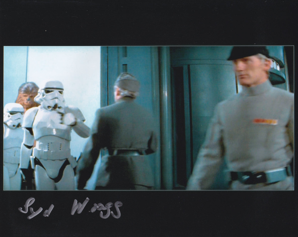 Syd Wragg 10x8 signed in SIlver Star Wars Showmasters Comic Con Syd Wragg 10x8 signed in SIlver Star Wars Showmasters Comic Con
