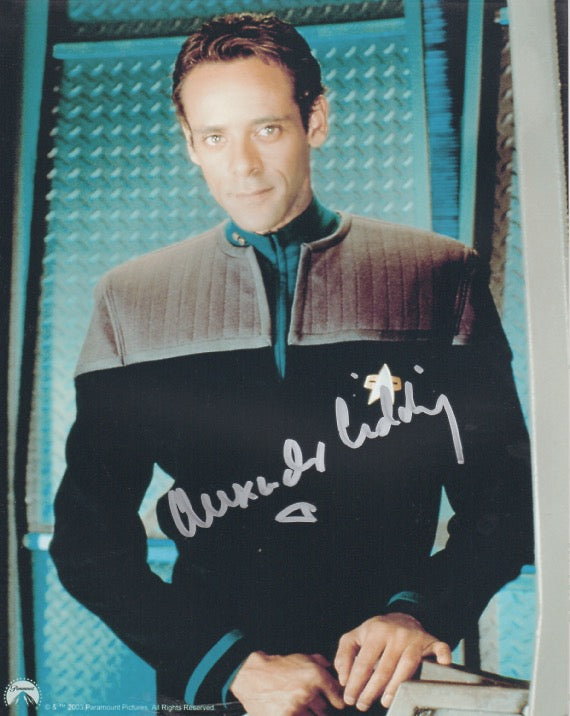 Alexander Siddig 10x8 Signed In Silver Star Trek Showmasters Comic alexander-siddig-10x8-signed-in-silver-star-trek-showmasters-comic