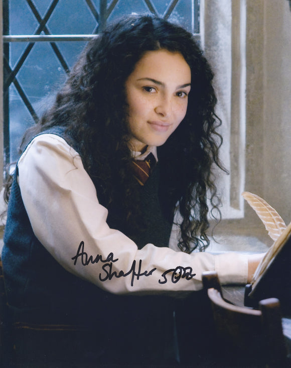 Anna Shafer 10x8 signed in Black Harry Potter