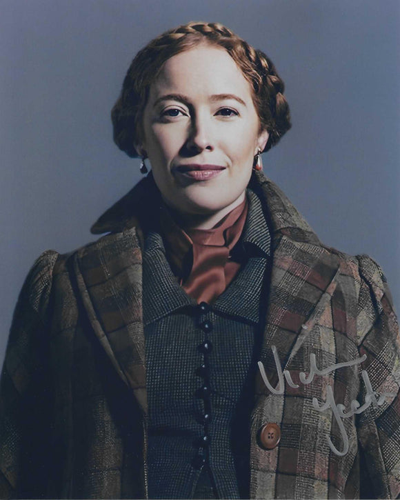 Victoria Yeates Signed In Silver Harry Potter Fantastic Beasts