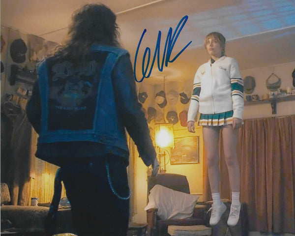 Grace Van Dien signed 10x8 in Blue stranger Things