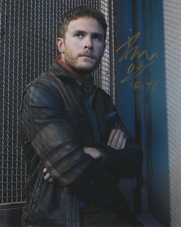 IAIN DE CAESTECKER 10x8 signed in Gold Agents Of Shield