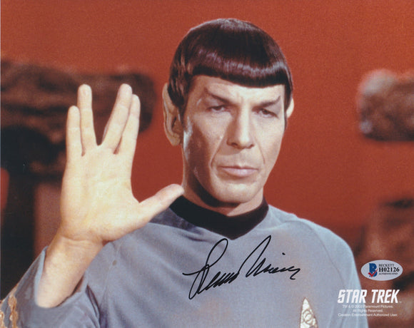 Leonard Nimoy signed in Black WITH BECKETT