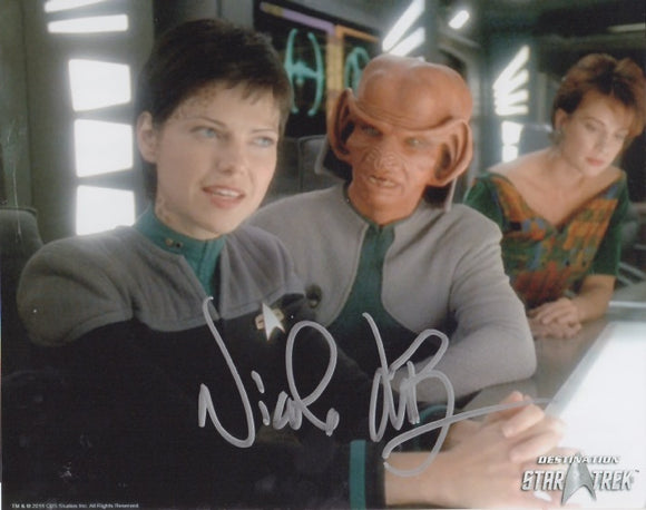 Nicole De Boer 10x8 signed in silver DST Official Picture
